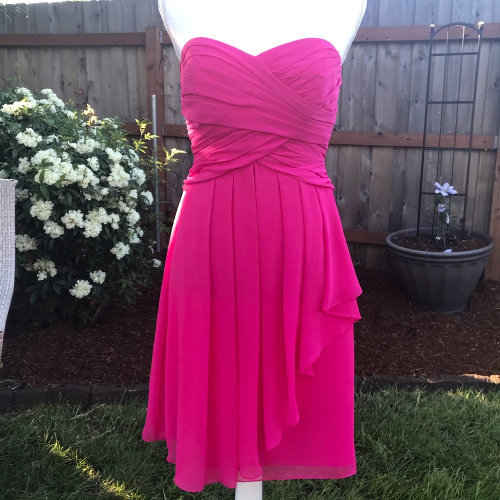 David’s Bridal fuschia sleeveless formal dress